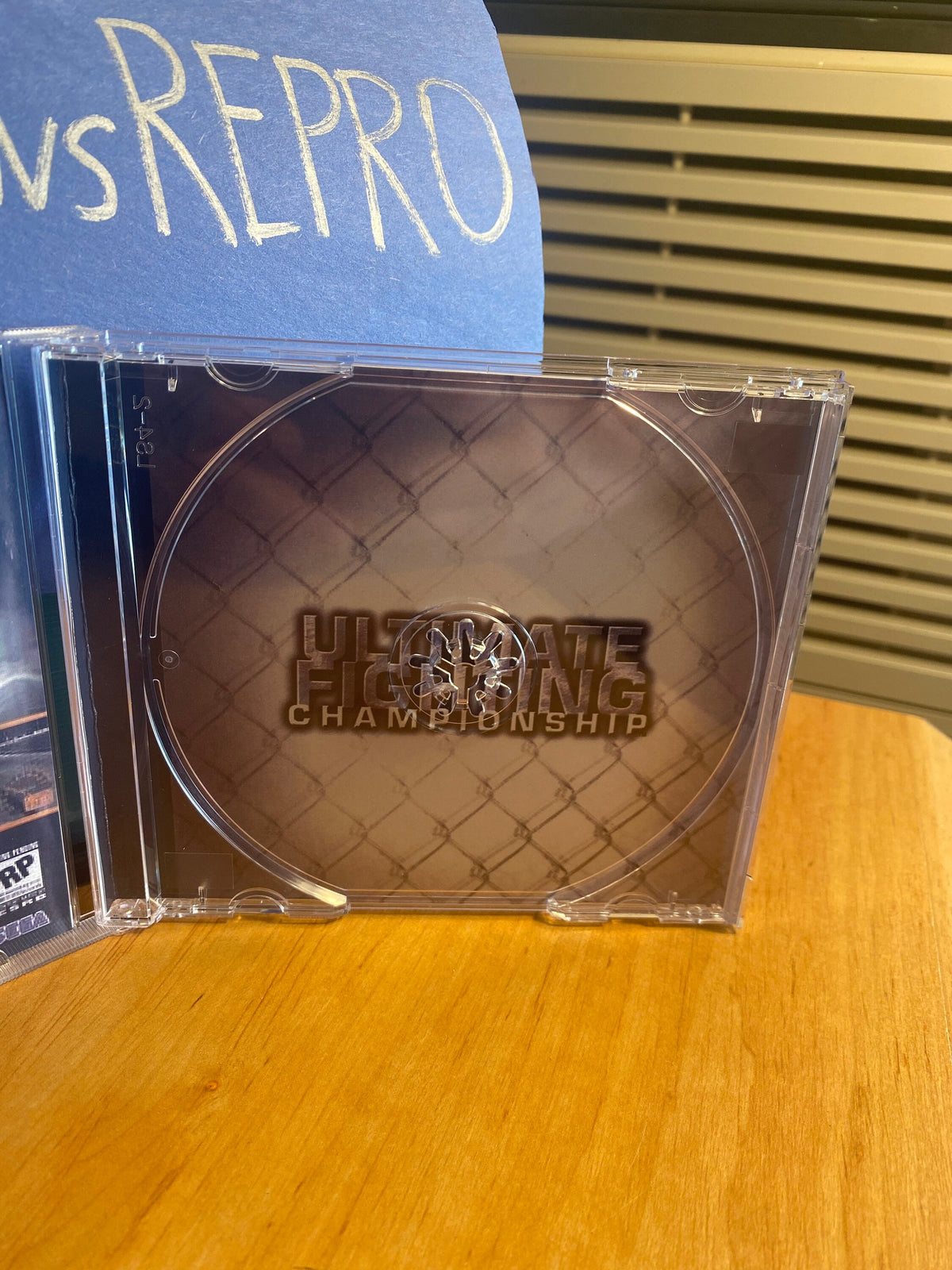 UFC Ultimate Fighting Championship REPRODUCTION CASE No Disc Dreamcast